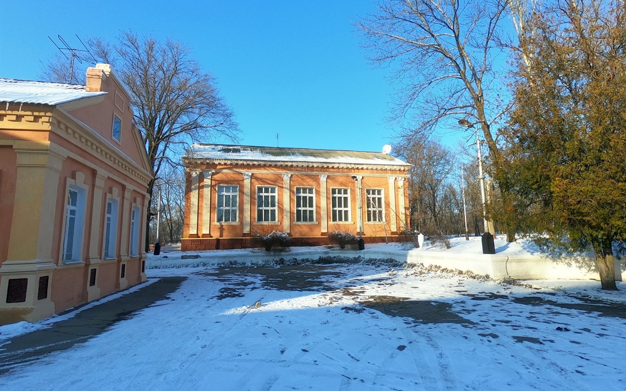 Торецк зимой. Угадай городские строения по зимним фото