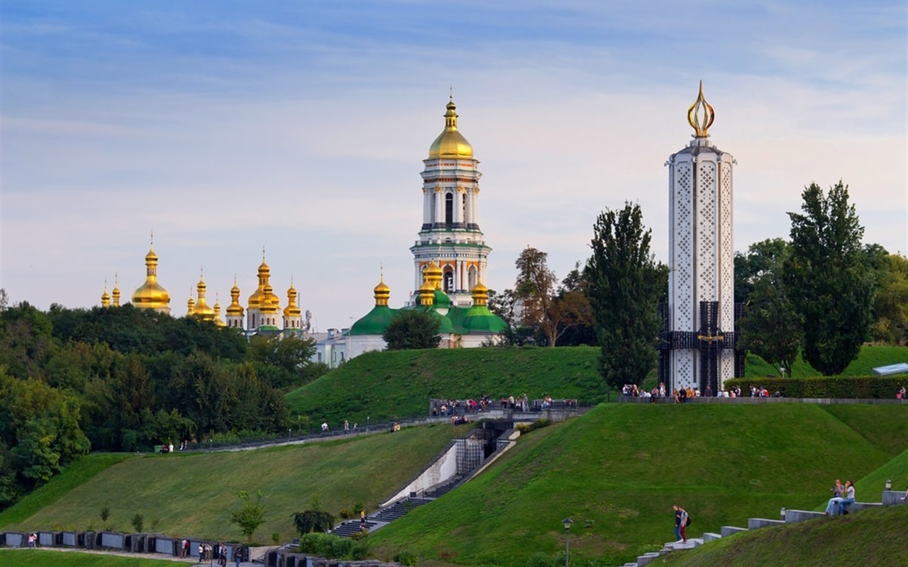 Що знають сватівчани про день святого Валентина?