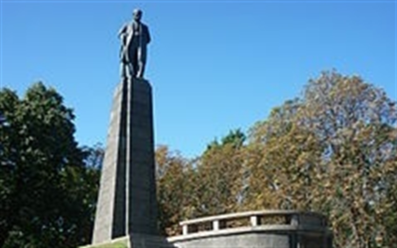Кохайтеся, чорнобриві... 10 запитань про Шевченка – тест