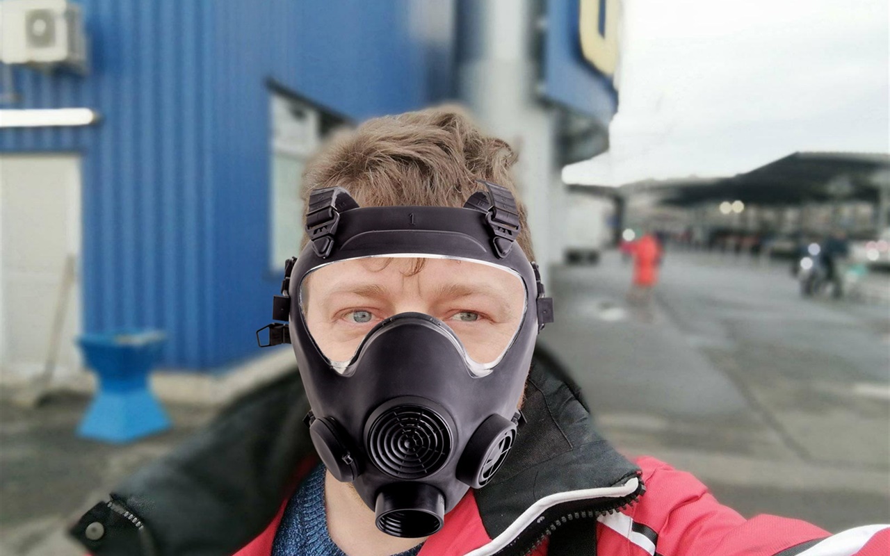 А ти зможеш впізнати відомих волновасьців у масках?