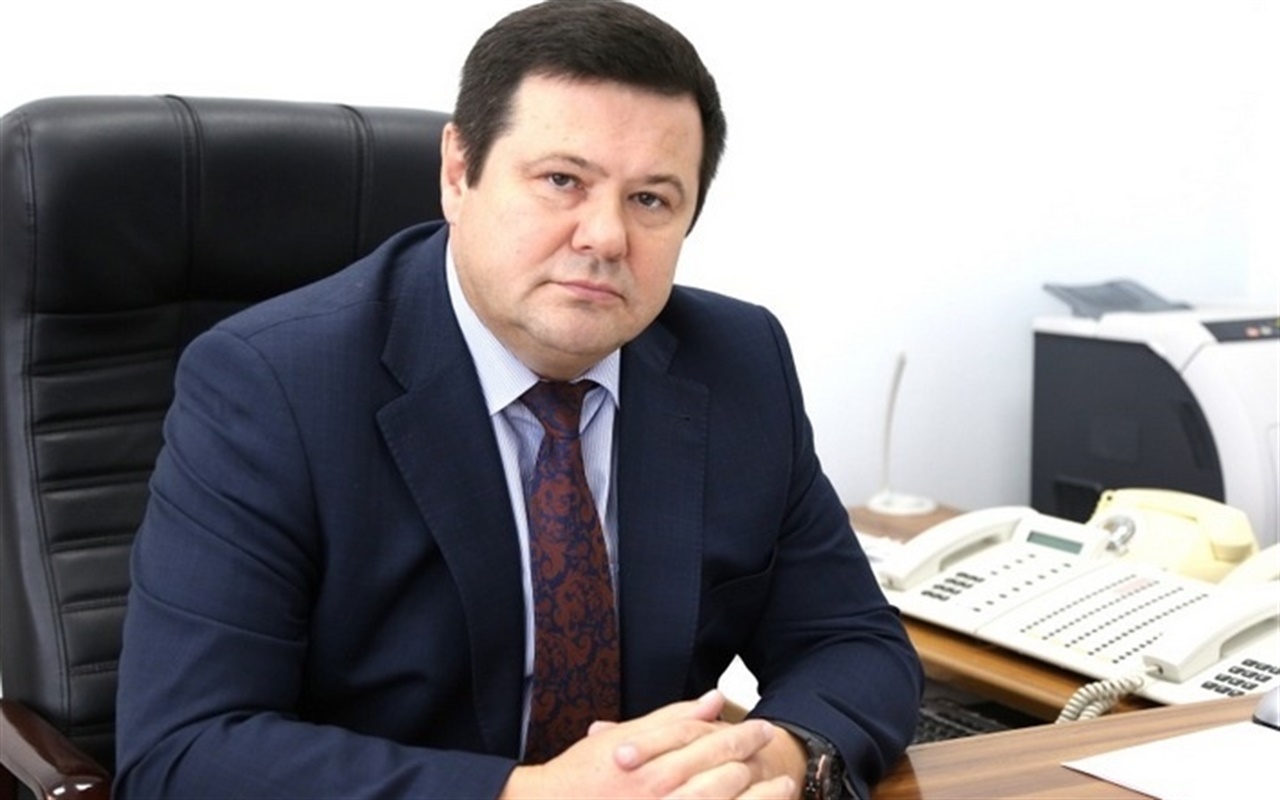 Дізнайся, наскільки добре ти знаєш в обличчя керівників нашого міста.