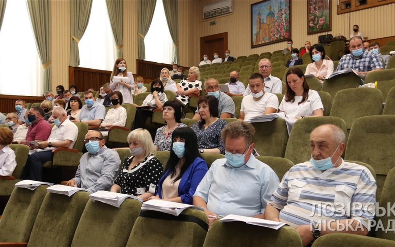 Знайди реальні лозівські новини серед фейків