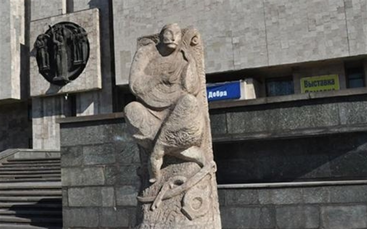 Мандруймо разом Україною: перевірте, як добре ви знаєте міста та їхні дивовижні пам'ятки 