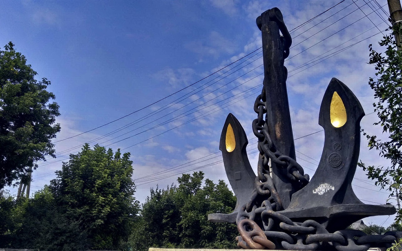 Де розташовані усі ті цікавинки?