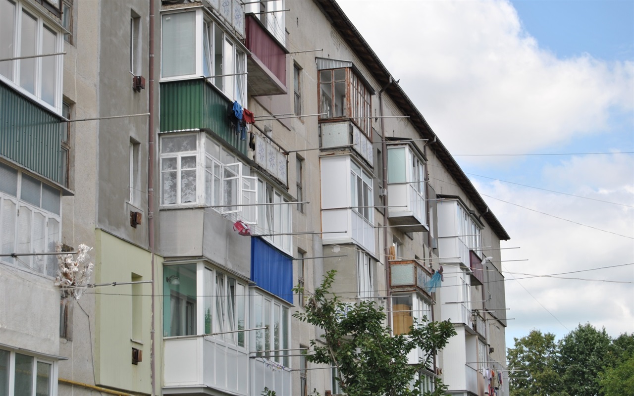 Де знаходяться будівлі?