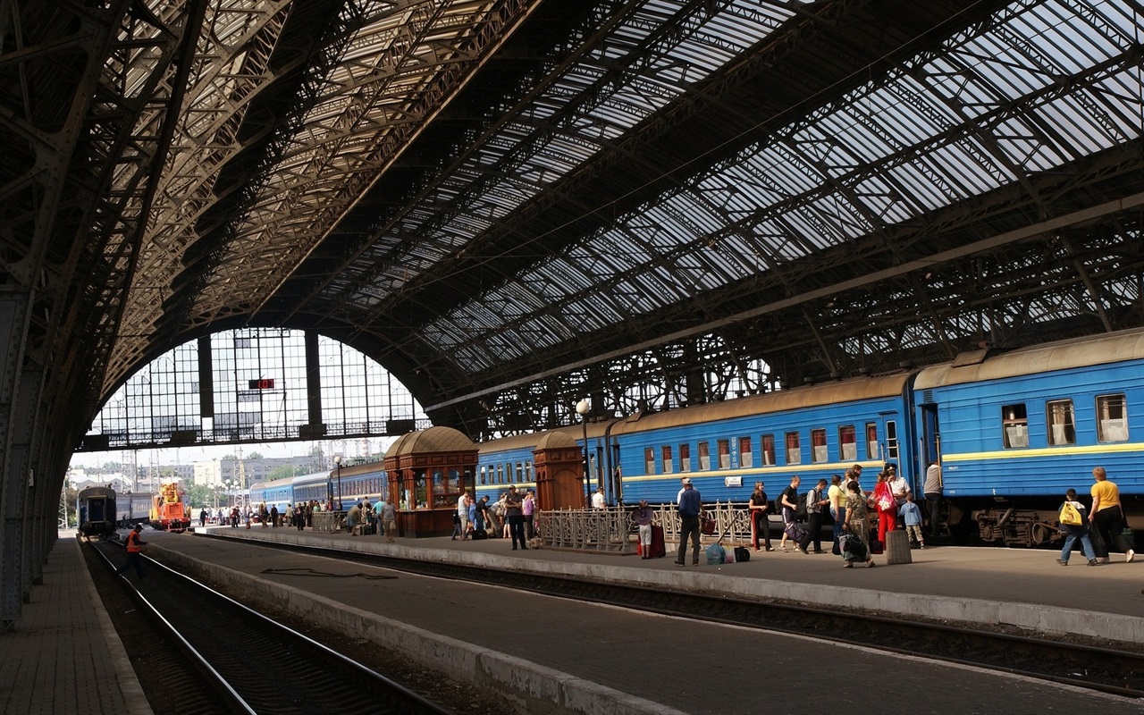 Як ви вважаєте, скільки кілометрів від Сватового до будь-якого міста?