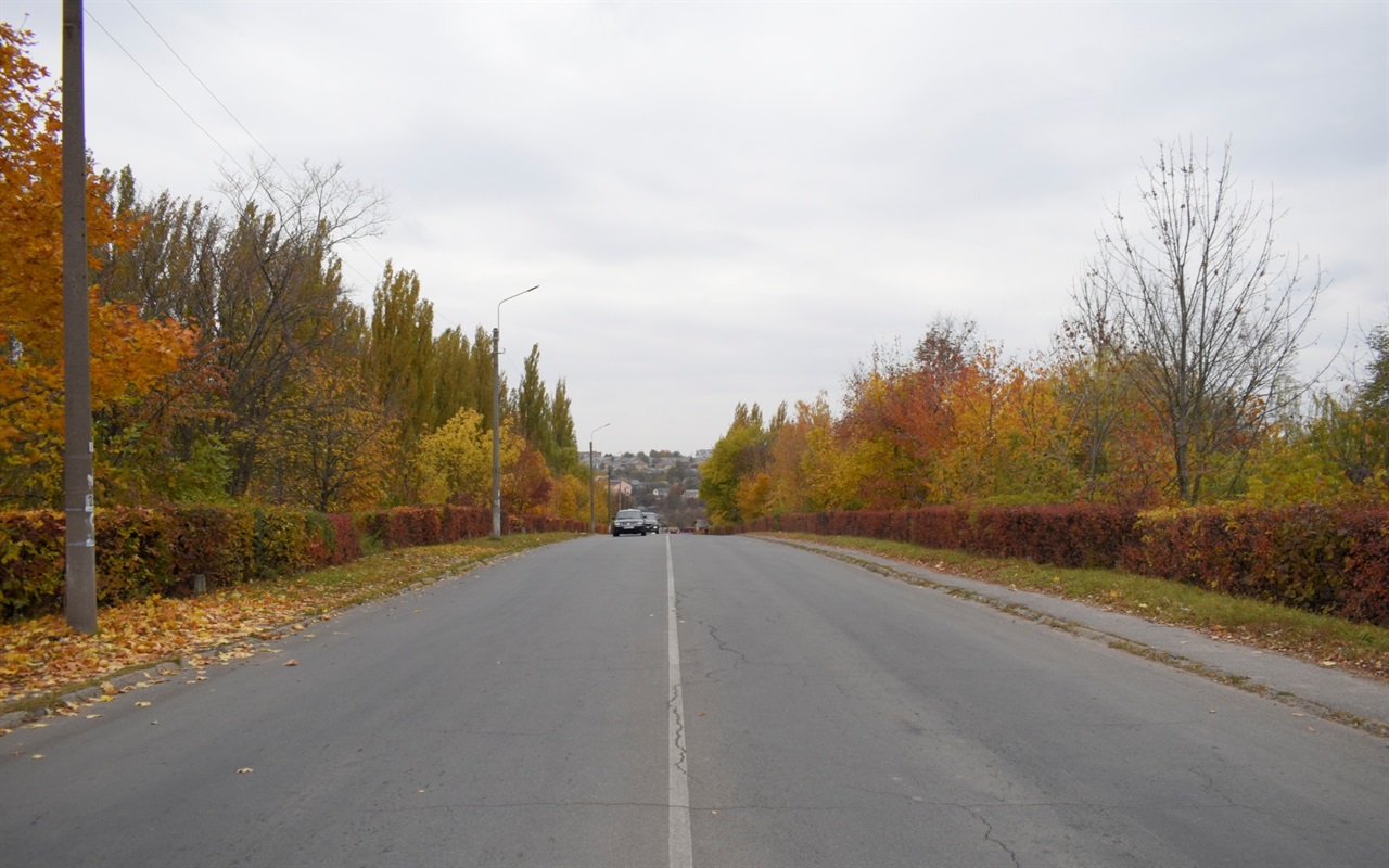 Впізнай назву вулиці у Жмеринці за осіннім фото: 15 фото з різних мікрорайонів