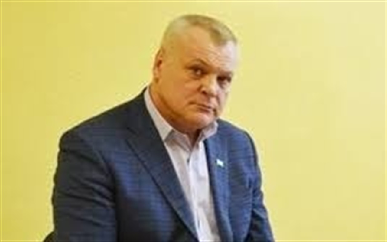 Художниця, політик, футболіст - чи знаєте ви відомих смілян?