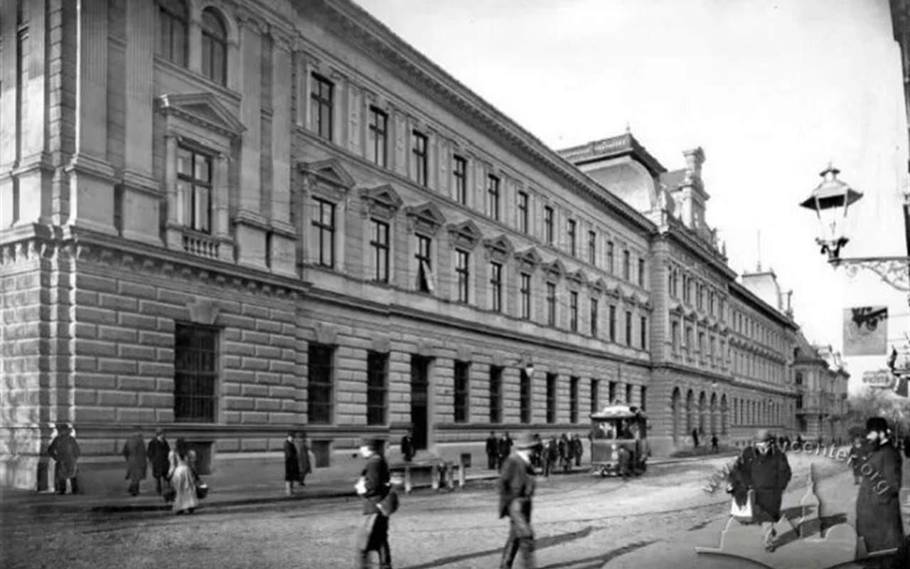Що городоччанам відомо про пошту
