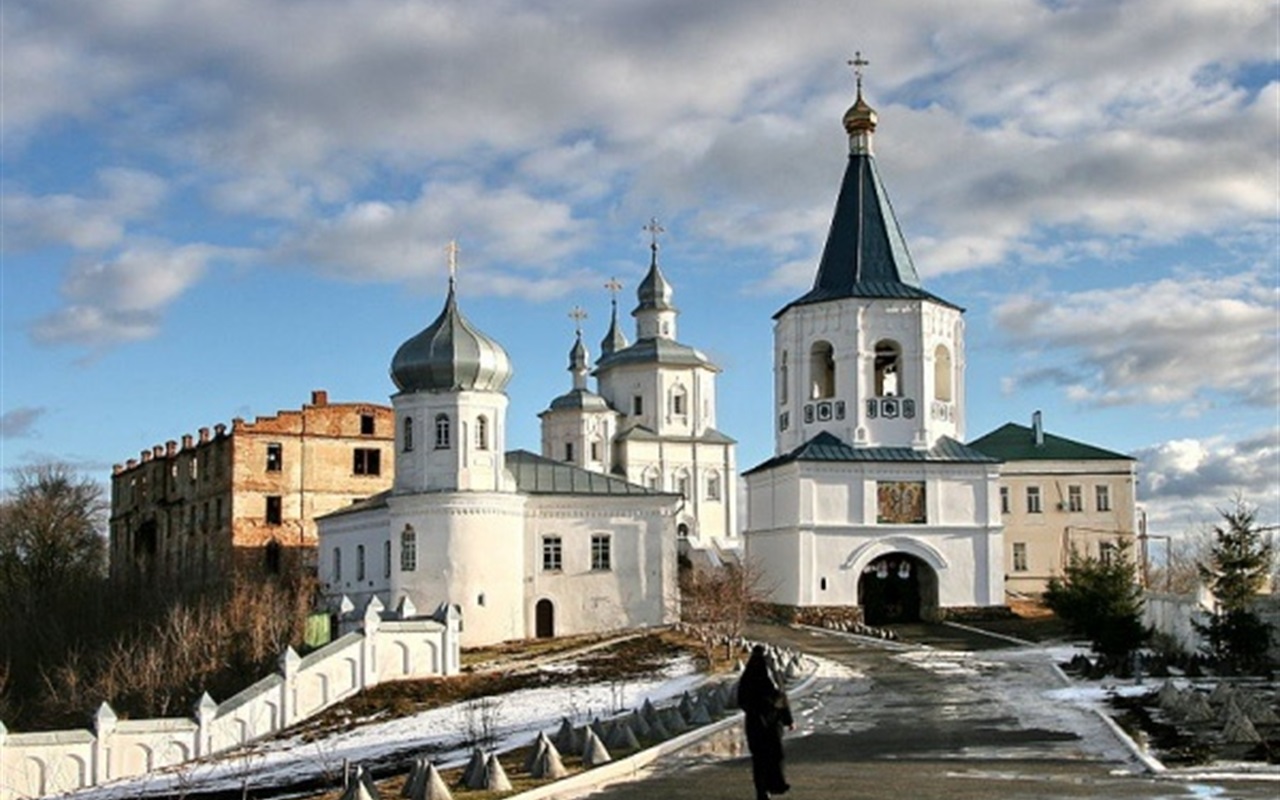 Як добре ви знаєте відомі (і не дуже) пам'ятки України?