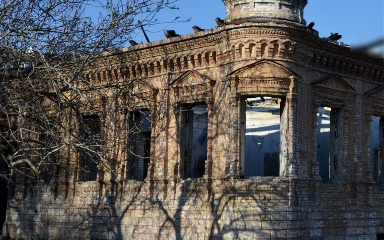 Вгадайте пам'ятку архітектурної спадщини Нікополя за фото