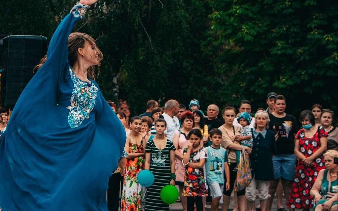 Вгадайте святкову подію або захід у Нікополі за фото