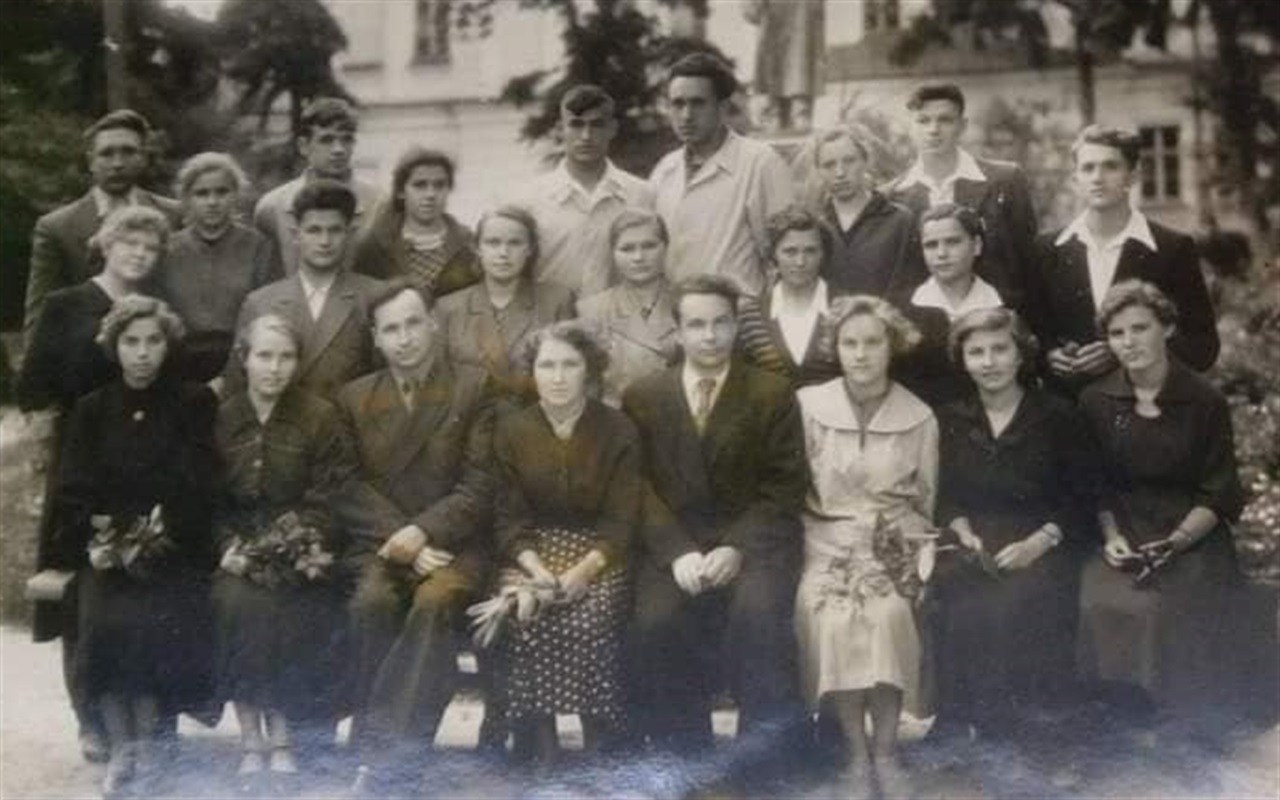 Перевірте, як добре ви знаєте історію Глухівського національного педігогічного університету імені Олександра Довженка!