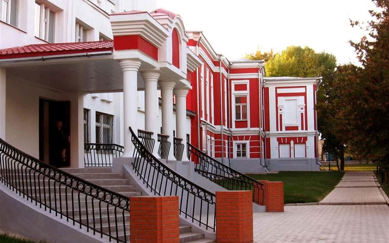 Перевірте, як добре ви знаєте історію Глухівського національного педігогічного університету імені Олександра Довженка!