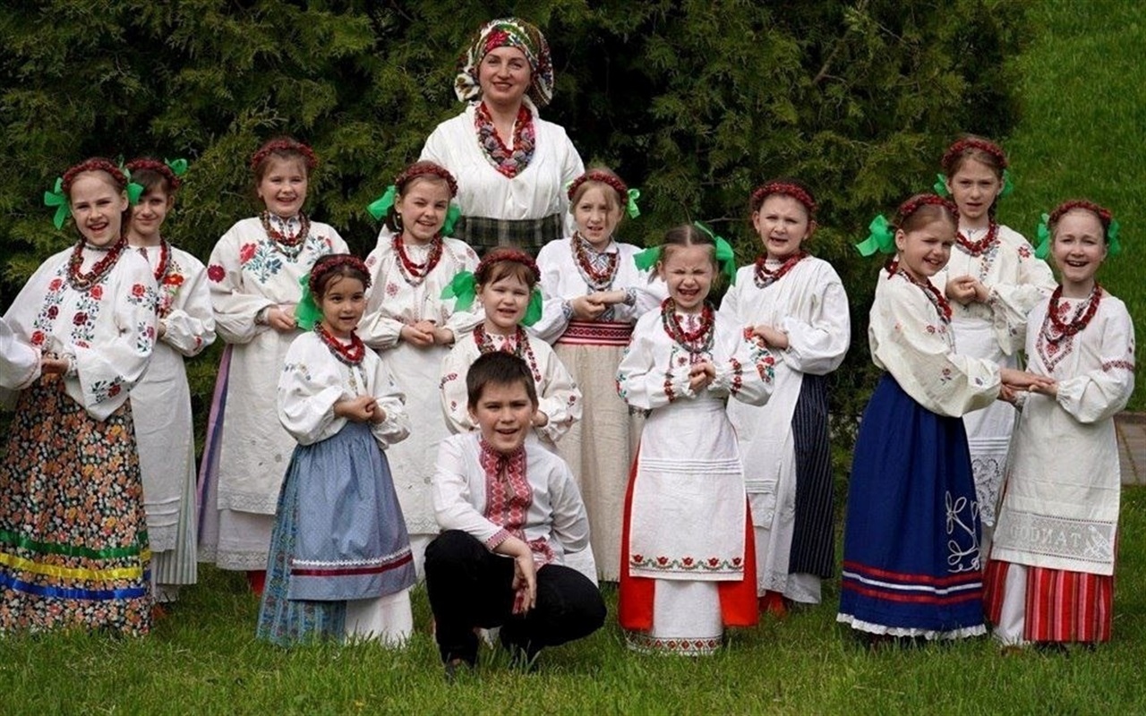 10 запитань про аматорів сцени