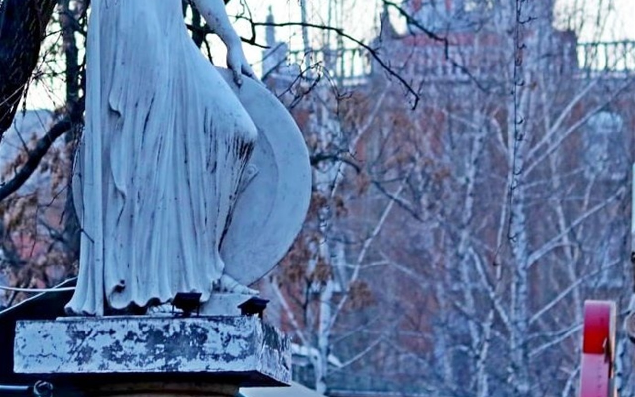 Від плитки до фонтану: впізнай місце в Нікополі за фрагментом на фото