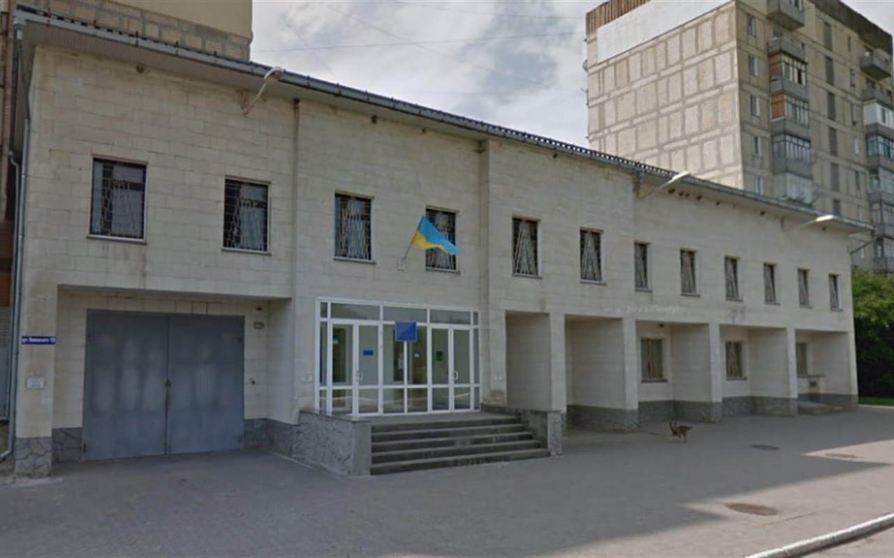 Тест: Вгадайте адміністративні будівлі Жовтих Вод.