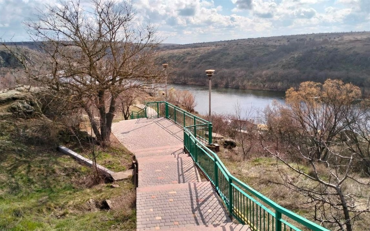 Впізнай локацію