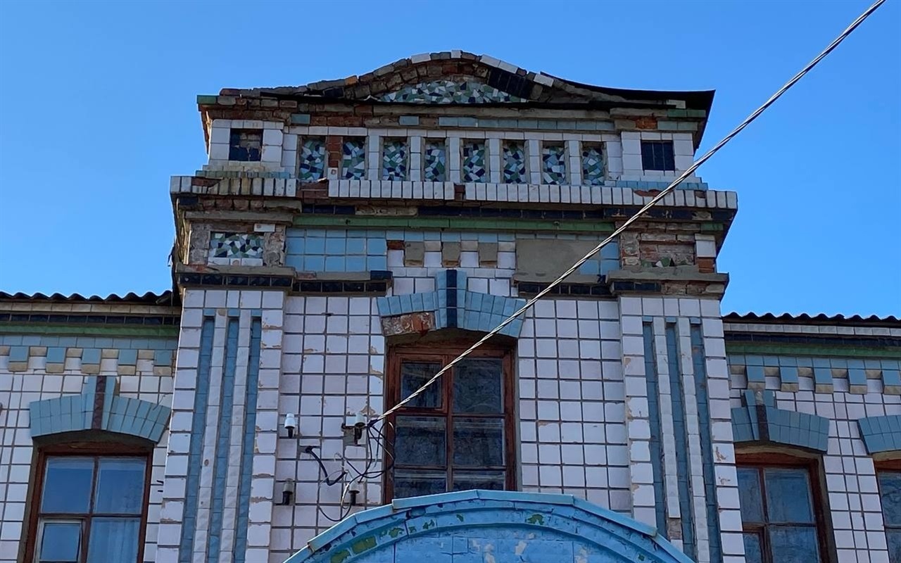 Що це за елемент та де він знаходиться у Краснограді?