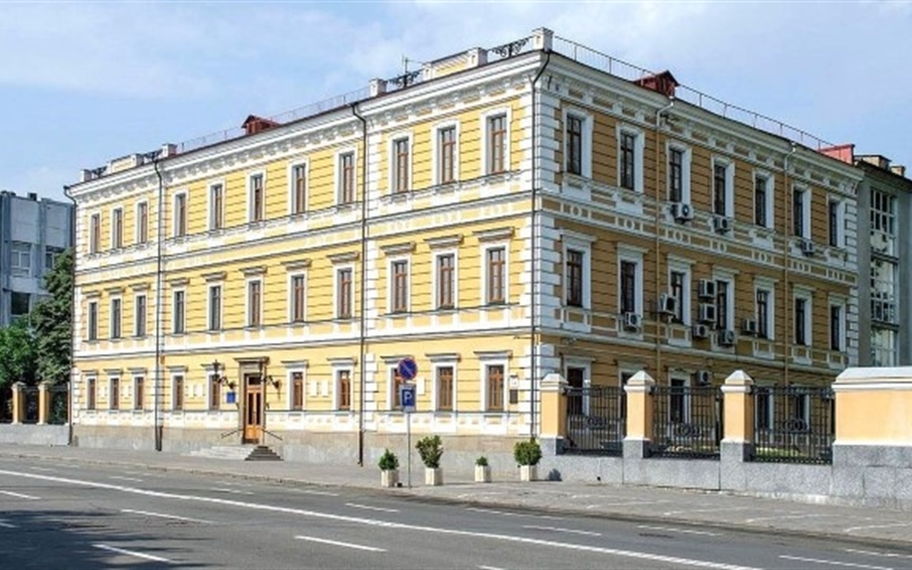 Відгадайте особистості на грошових купюрах