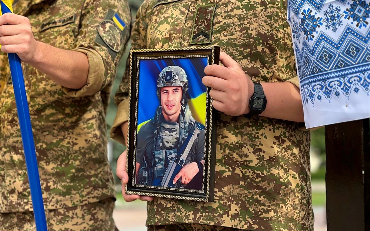Що ми знаємо про тих, хто нас захищав