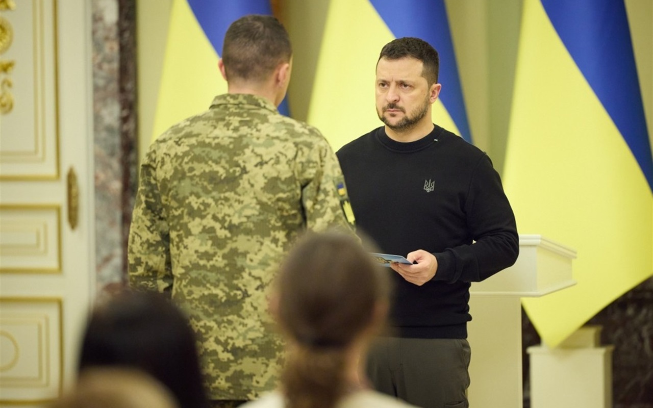 Як працює присвоєння звання Герой України і чому електронні петиції тут не діють