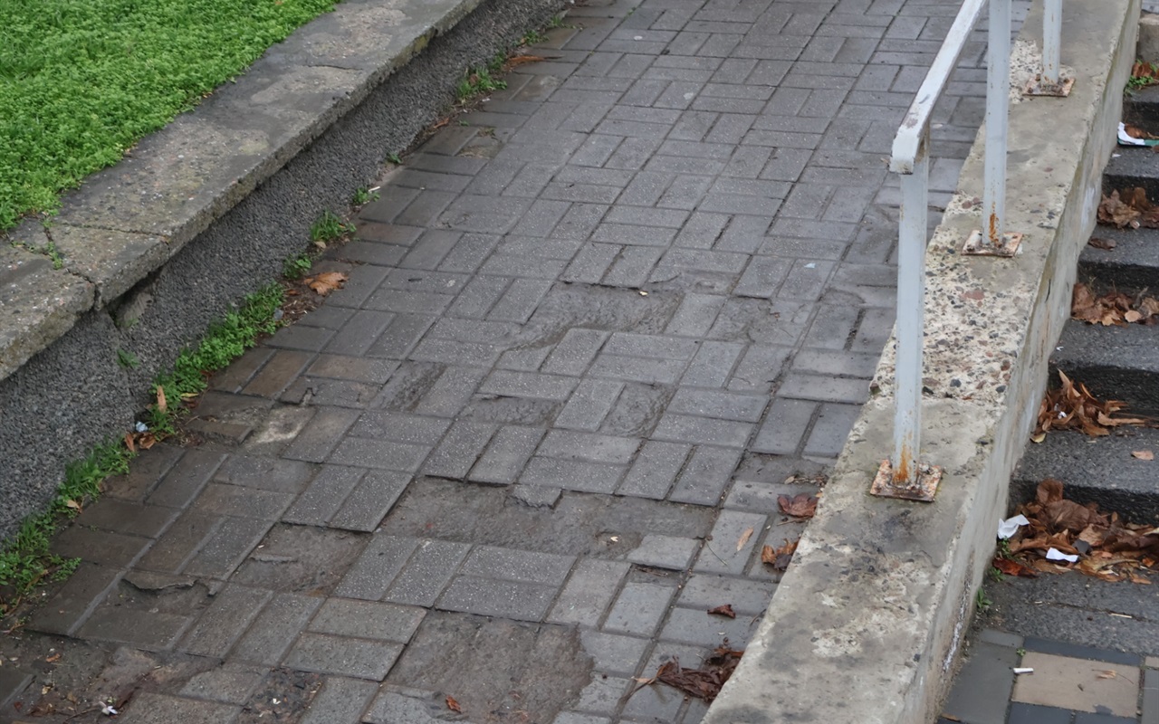 Вгадай локацію за пандусом