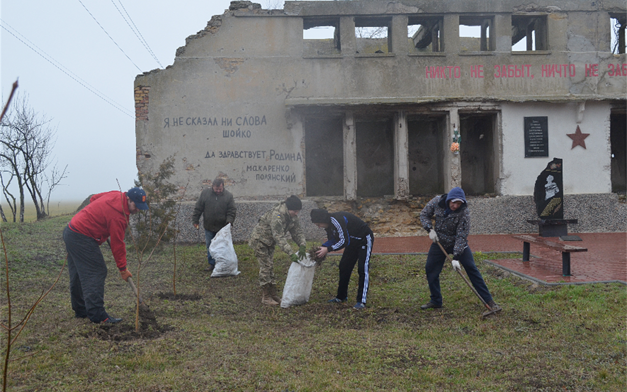 Тест: чи знаєте ви справжню історію пам’ятників Біляївки та громади?