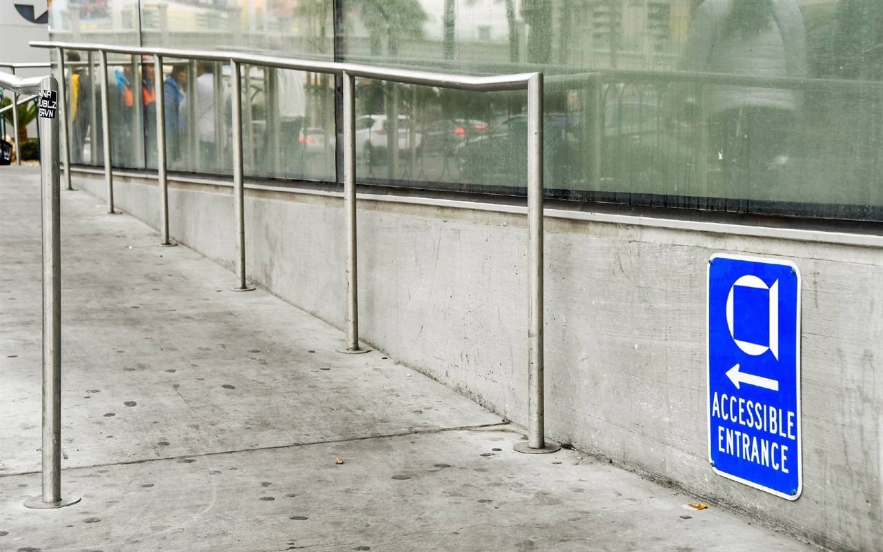 Етика взаємодії: тест на розуміння потреб маломобільних груп