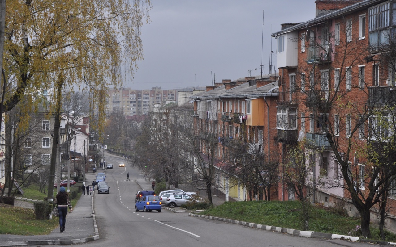 Чи знаєш ти Калуш? Вгадай, де знаходяться місця, зображені на фото