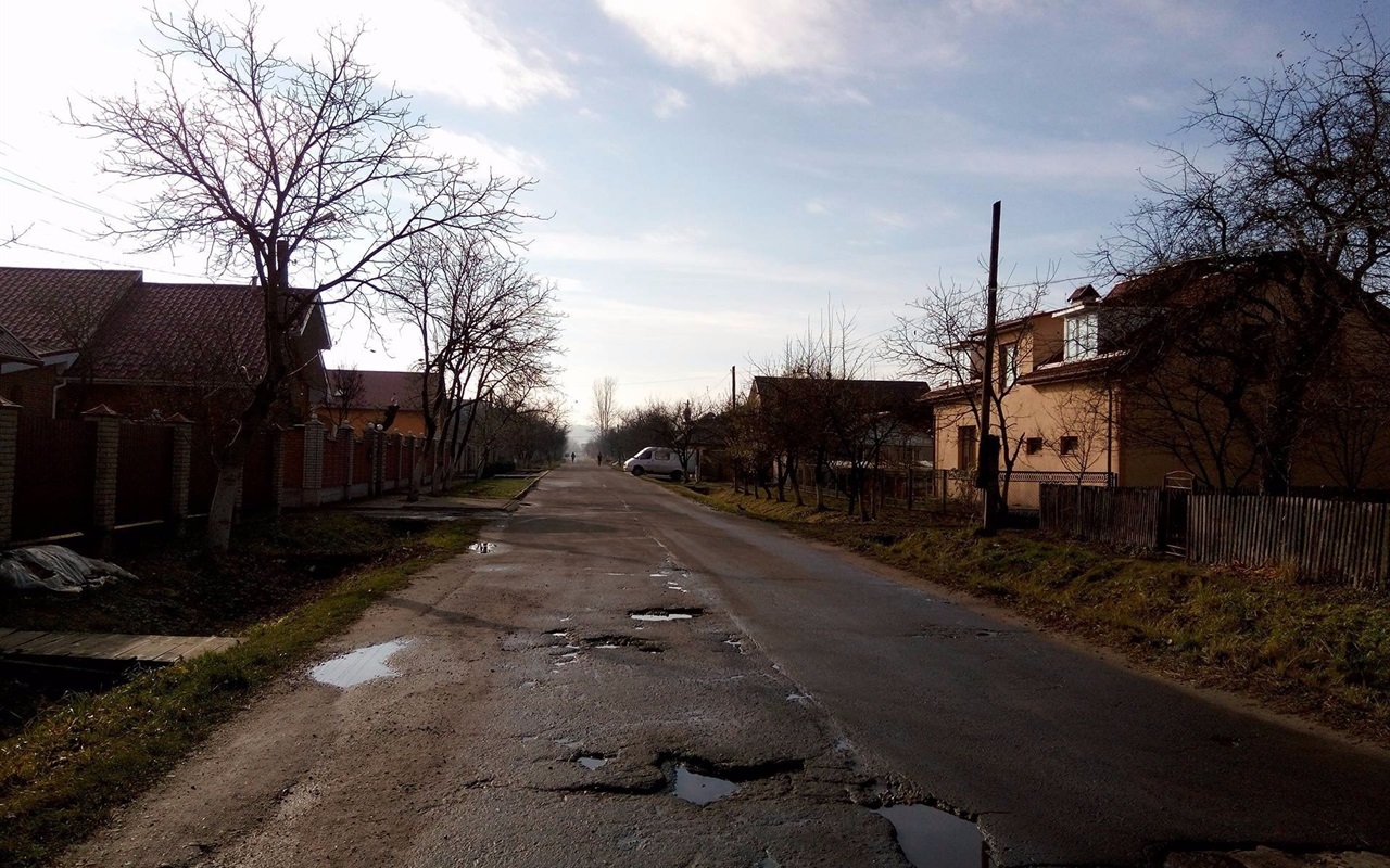 Чи знаєш ти Калуш? Вгадай, де знаходяться місця, зображені на фото