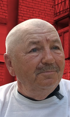 Зимував у знищеному будинку у Святогірську - мене рятували коти