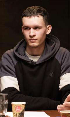 Набив в росії тату з Гербом України